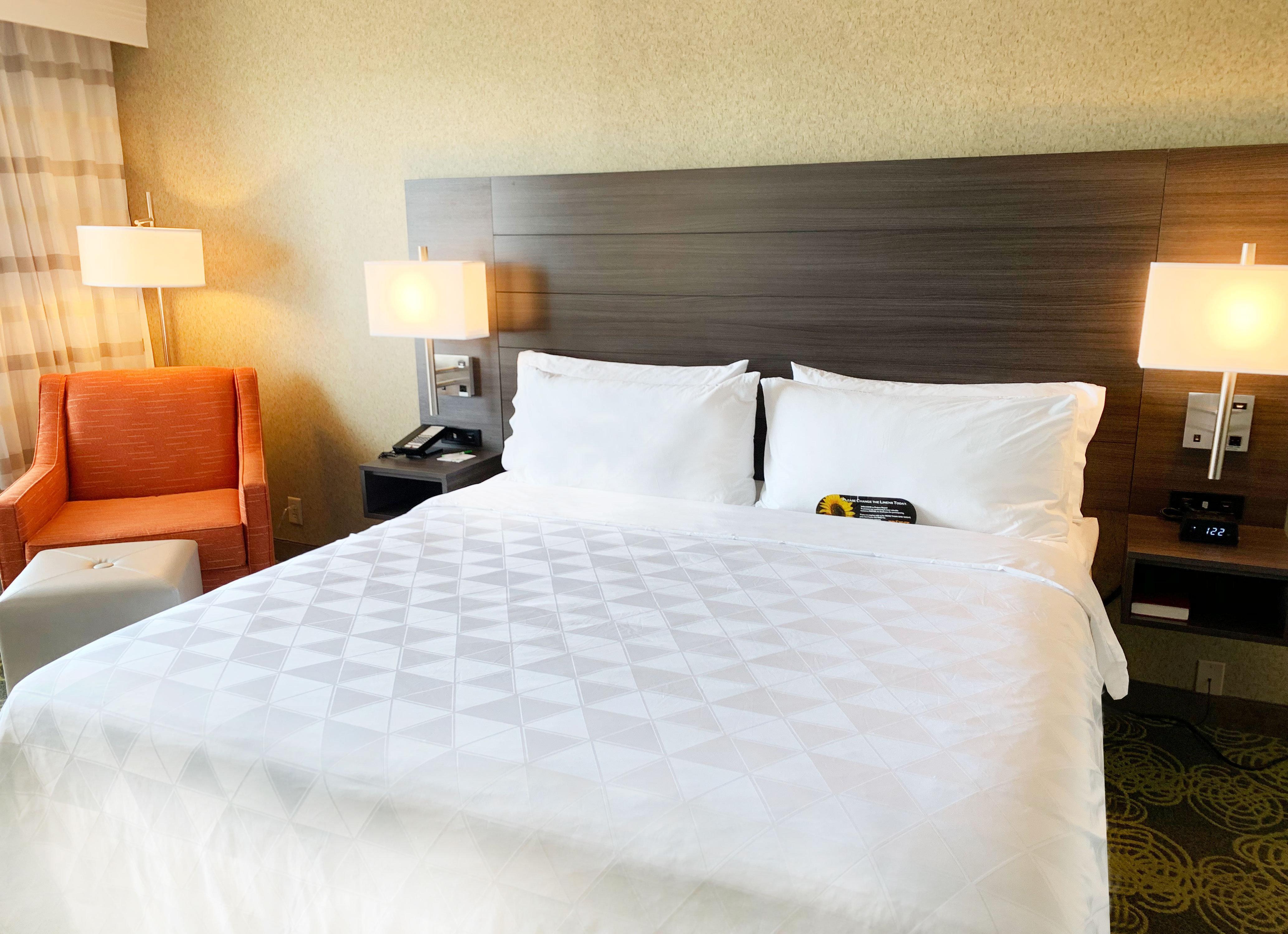 Holiday Inn University Area Charlottesville By Ihg Exterior photo